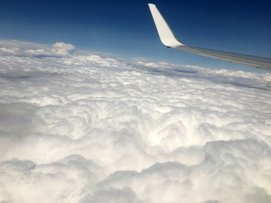 Über den Wolken... im Anflug auf Kopenhagen.