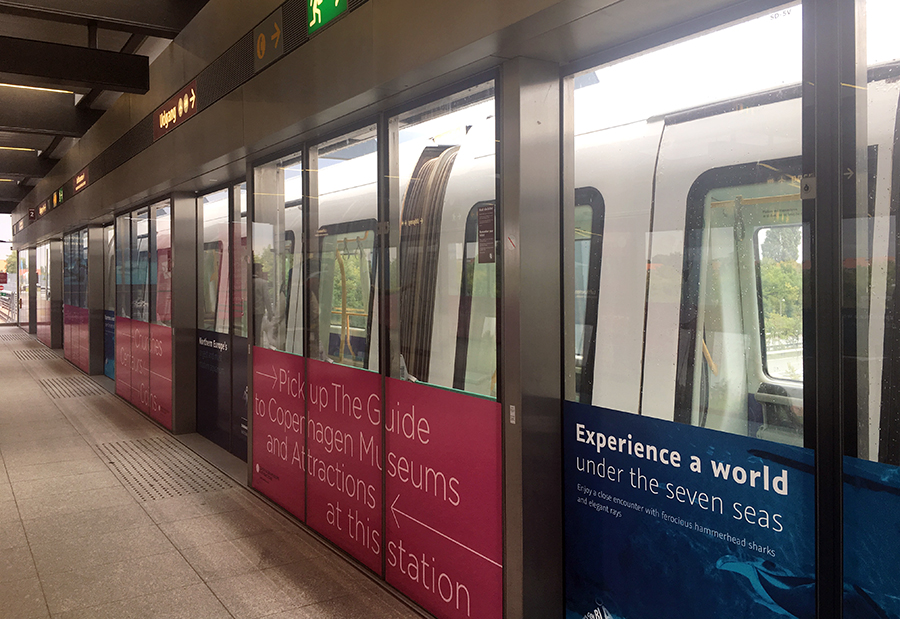 Sicherungssystem: Die Metro hält so an, dass sich die Türen vor den dann geöffneten Elementen befinden.