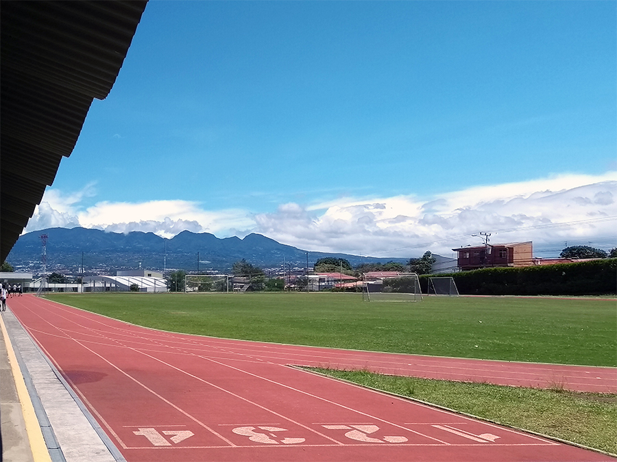 Sportplatz an einer privaten Schule in San José.