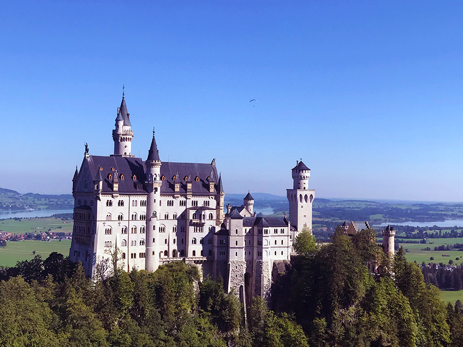 Das Schloss Neuschwanstein, eine der berühmtesten Sehenswürdigkeiten auf der ganzen Welt.