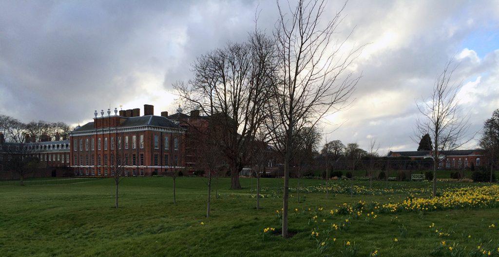 Britisches Wetter über Kensington Palace...