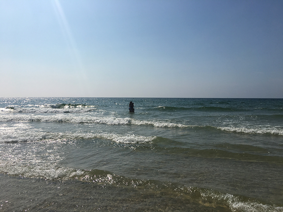 Strand und Meer in List in der Hauptsaison. Okay, okay - um uns herum, außerhalb des Fotos, sind schon noch Menschen, aber es gibt mehr als genug Platz für alle. Traumhaft ist es hier!