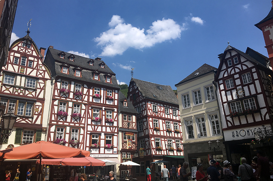 Touristenrummel in Bernkastel-Kues.