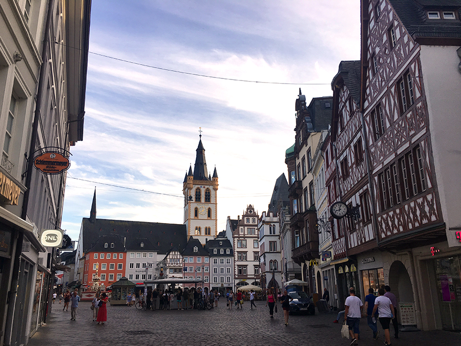 Die Fussgängerzone in Trier.