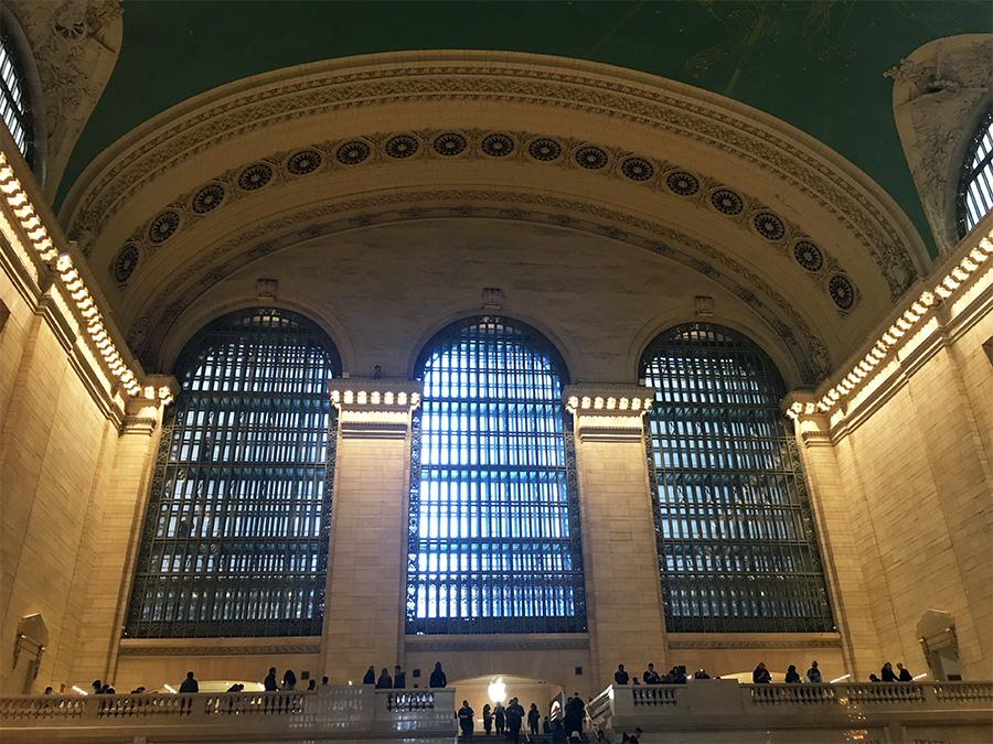 Der Apple Store am Ende der einen Seite der Grand Central Station.