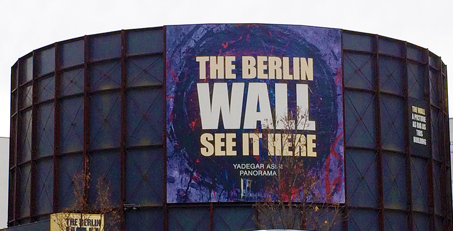 Das 'asisi Panometer Berlin' von außen.