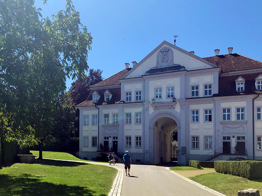 Das "Obere Tor" von Kloster und Schloss Salem - ganz anders als das "Untere Tor", aber auch sehr schön anzusehen.