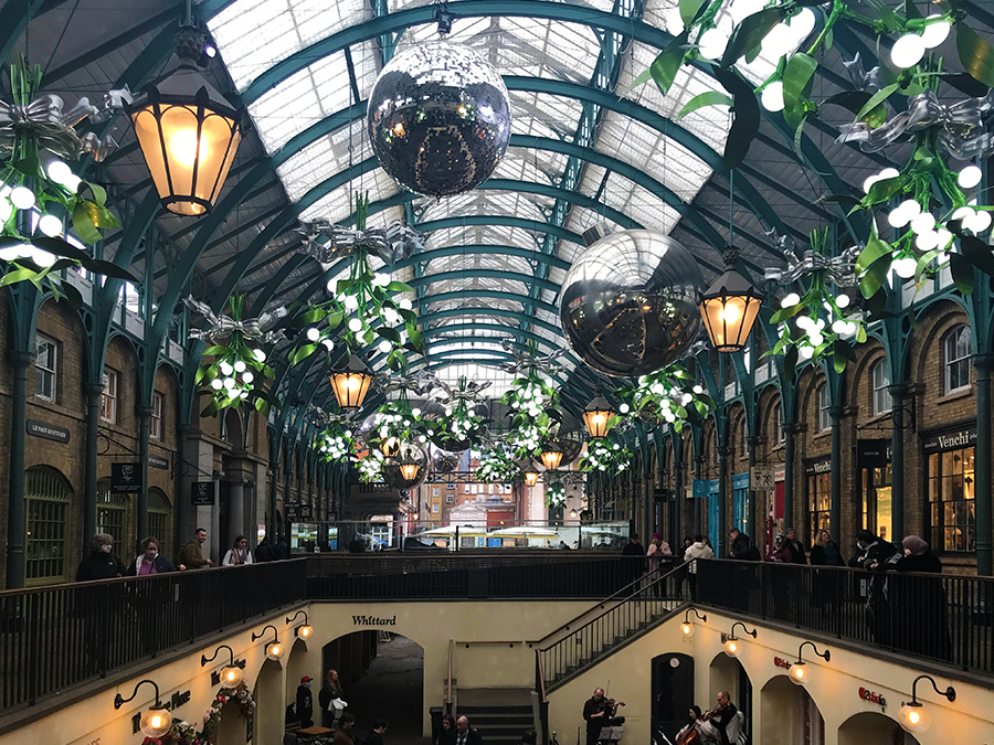 Auch die Weihnachtsdekoration im Covent Garden Market selber ist berühmt und jedes Jahr eine Freude anzusehen!