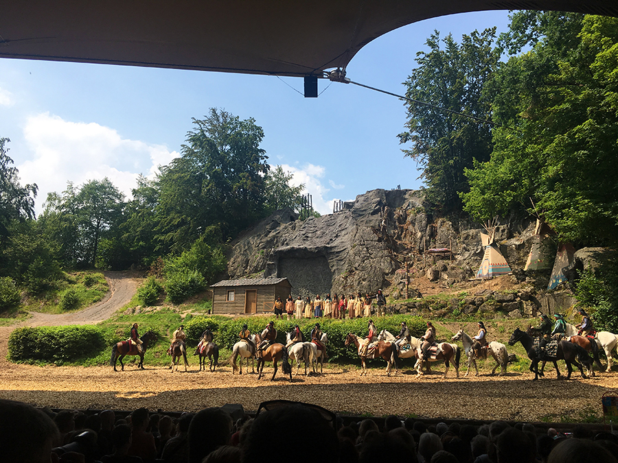 Willkommen im Wilden Westen bei den Karl-May-Festspielen in Elspe im Sauerland!